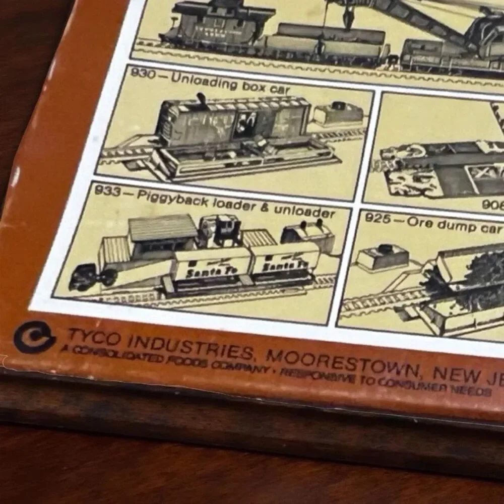 2 Vintage Tyco 1975 HO Gauge Track 91-0-189 Set With Original Box's